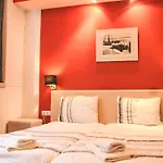 Apartment Appartement Planeet By Interhome
